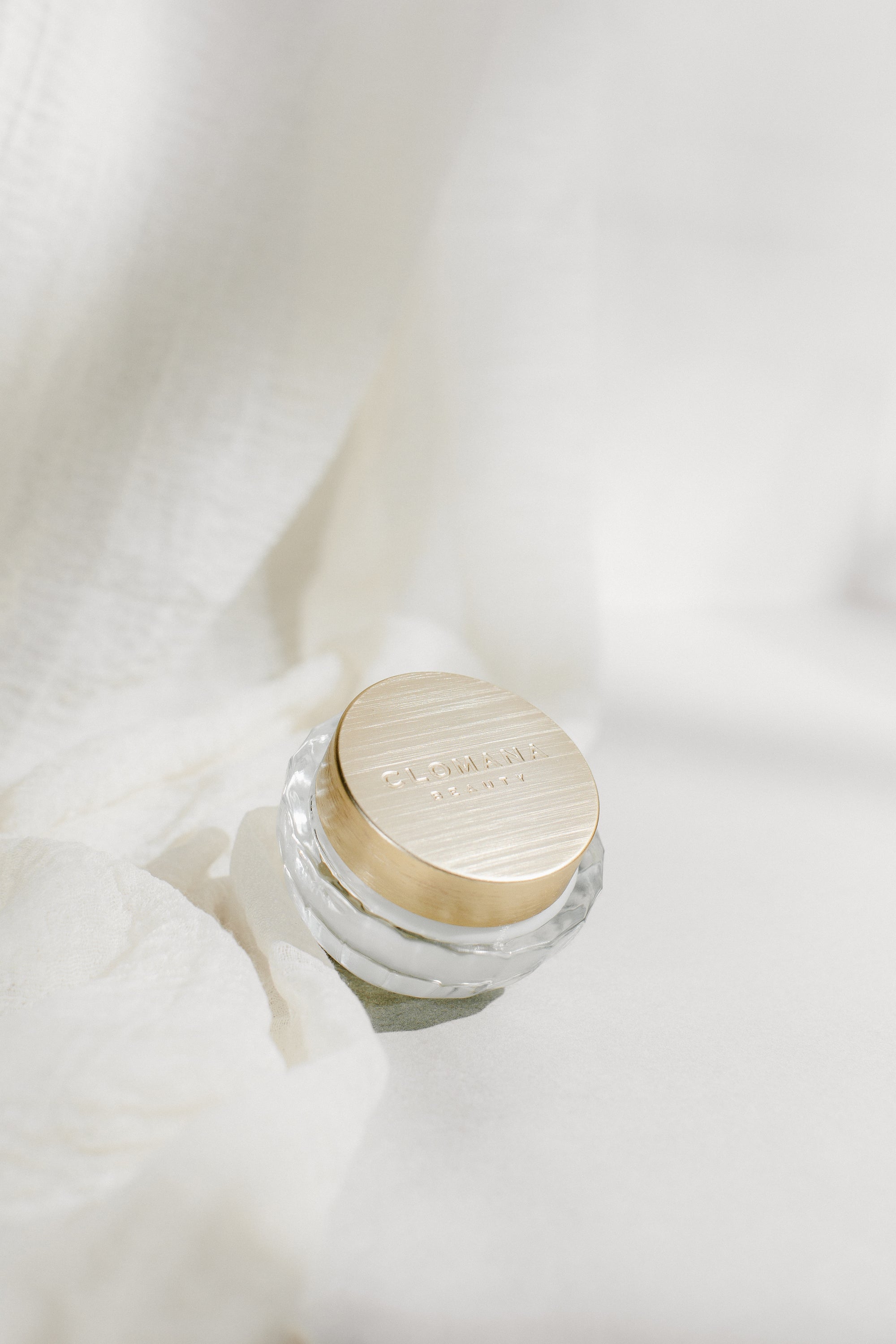 The Soft Skin Cream by Clomaná